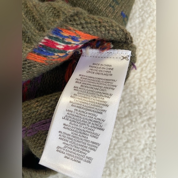 Brand new Ralph Lauren Fair Isle Wool Blend v neck vest - Picture 5 of 6